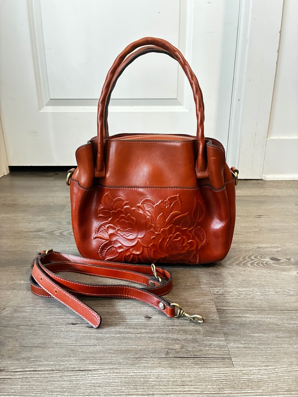 New Patricia Nash Ashford Rose Tooled Satchel crossbody